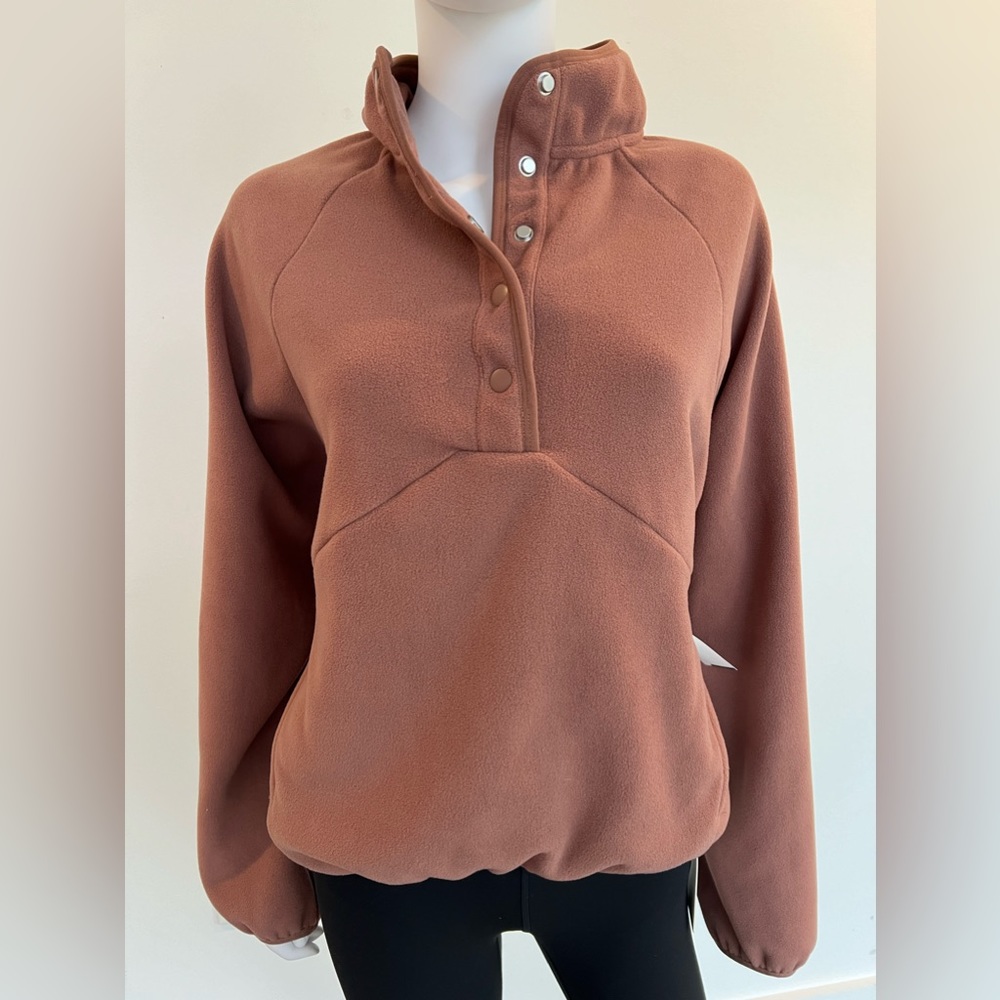 NWT Beyond Yoga Tranquility Pullover in Nutmeg